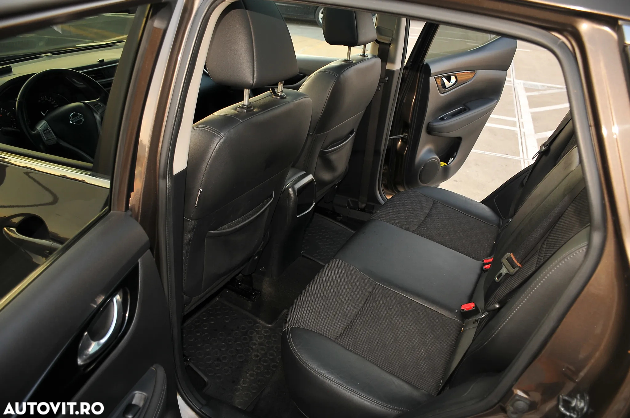 Nissan Qashqai 1.6 DIG-T TEKNA - 6