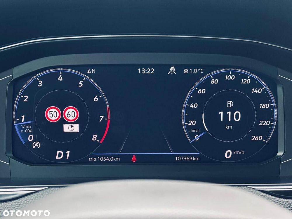 Volkswagen Passat - 23