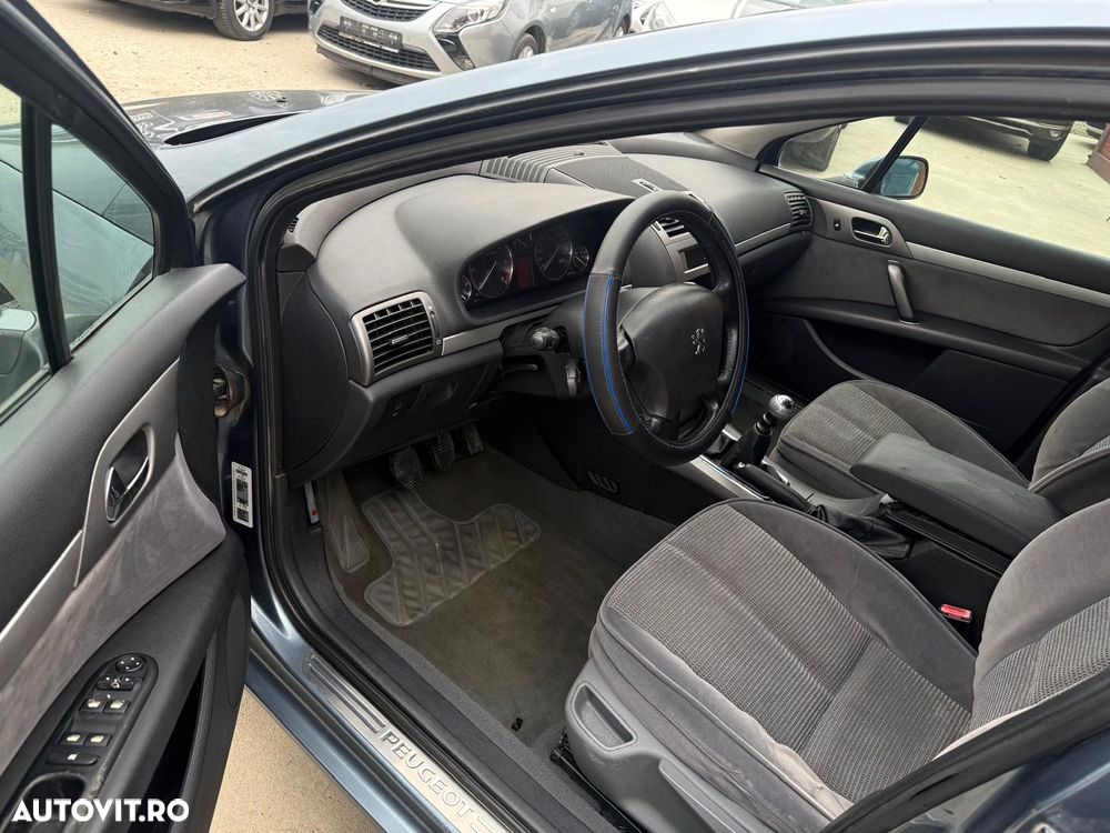 Peugeot 407 - 14