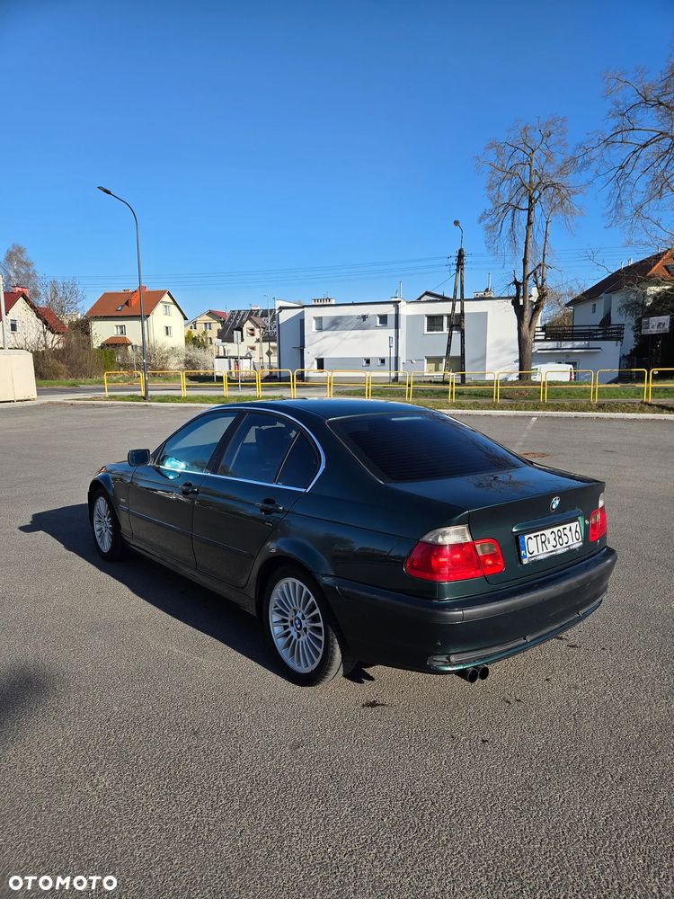BMW Seria 3 330d - 17