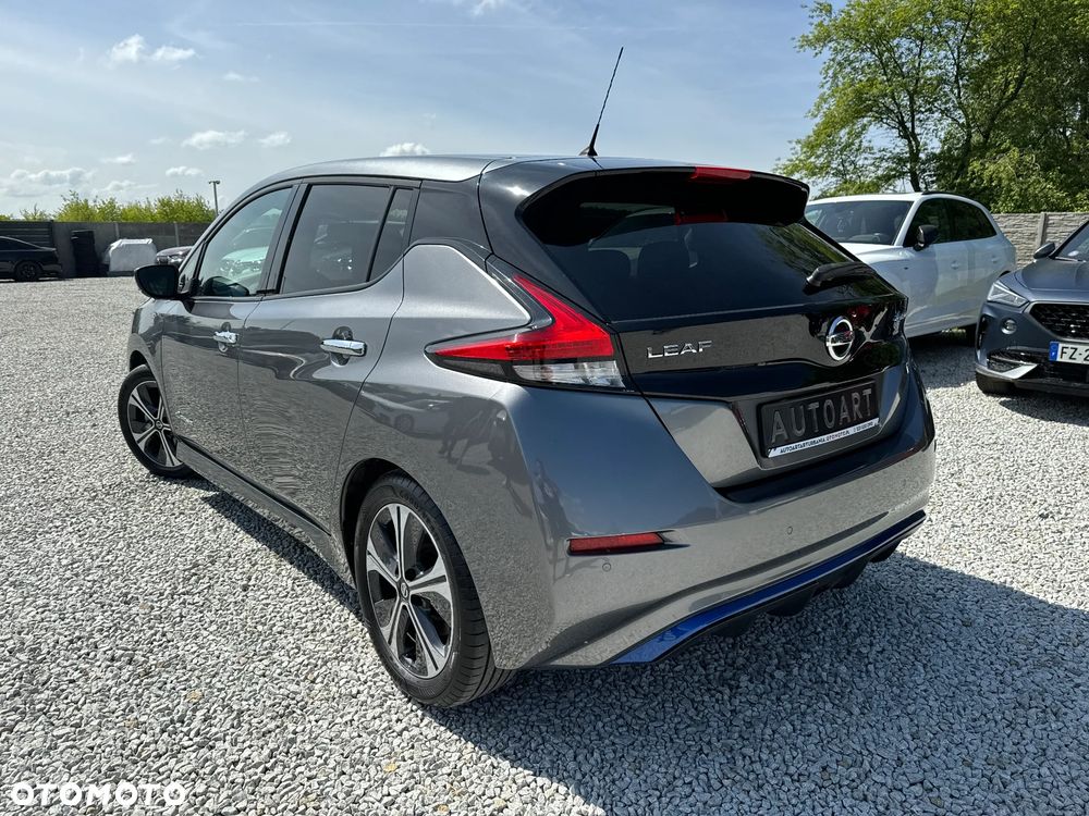 Nissan Leaf 40 kWh TEKNA - 11
