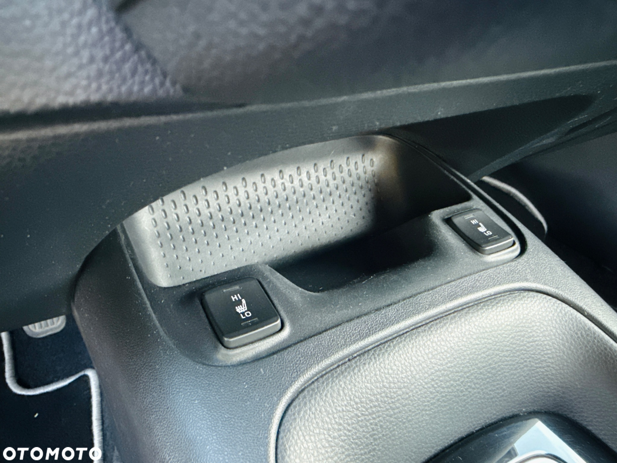 Toyota Corolla 1.8 Hybrid Active - 26