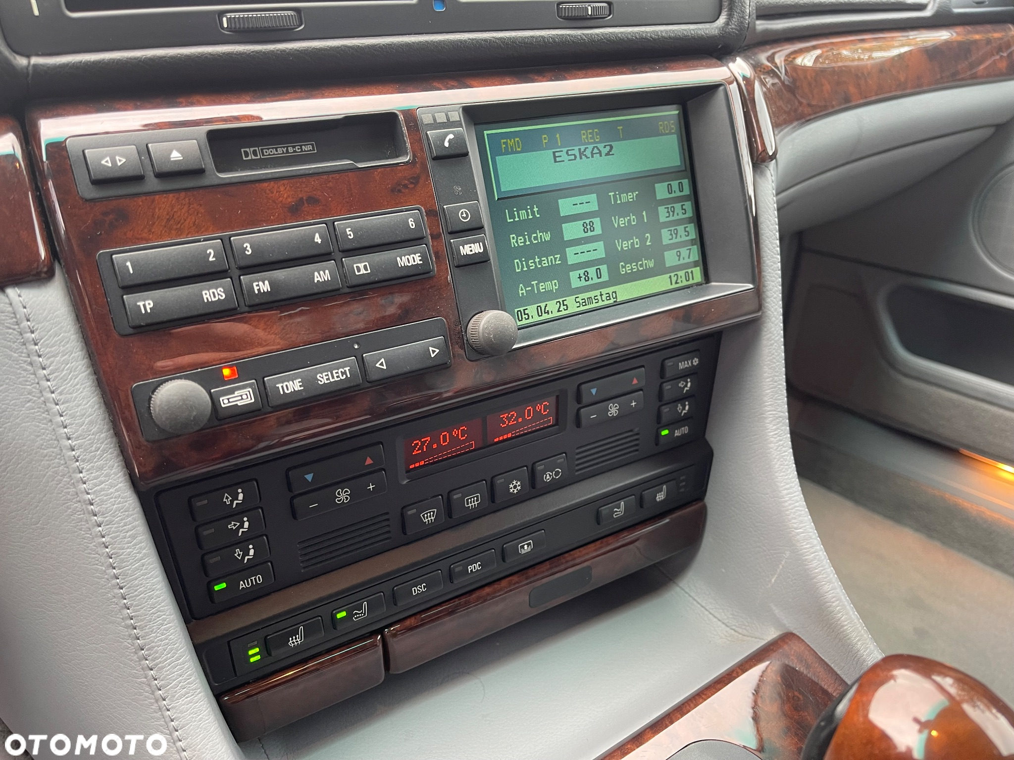 BMW Seria 7 750i - 24