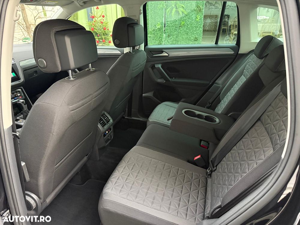Volkswagen Tiguan - 8