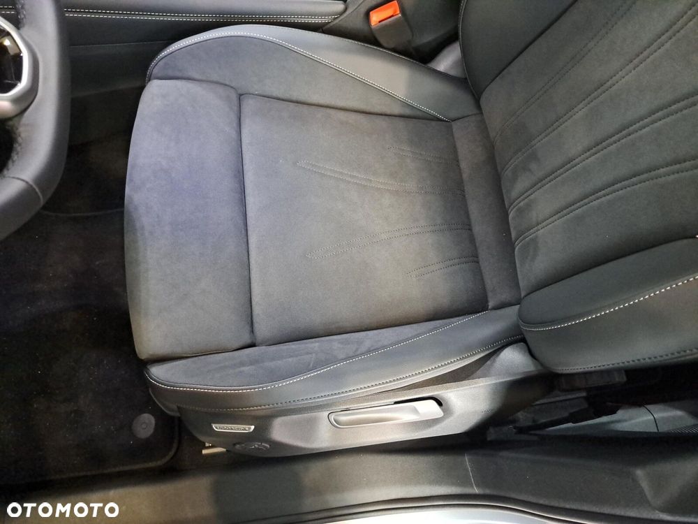 Volkswagen Tiguan - 12