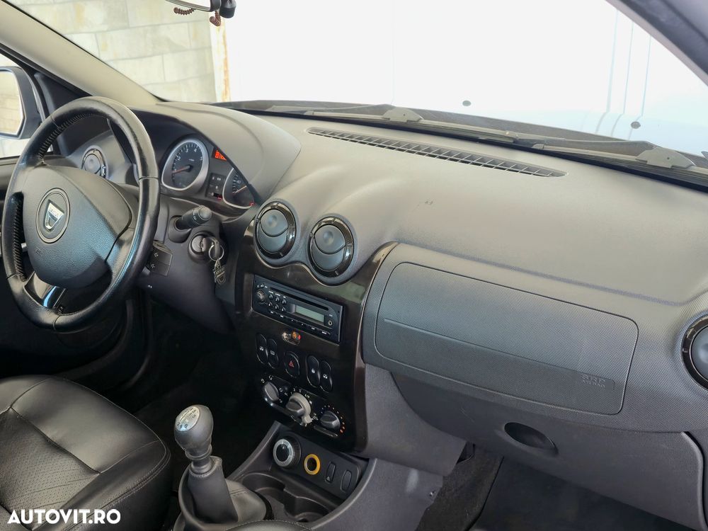 Dacia Duster dCi 110 FAP 4x4 Laureate - 8