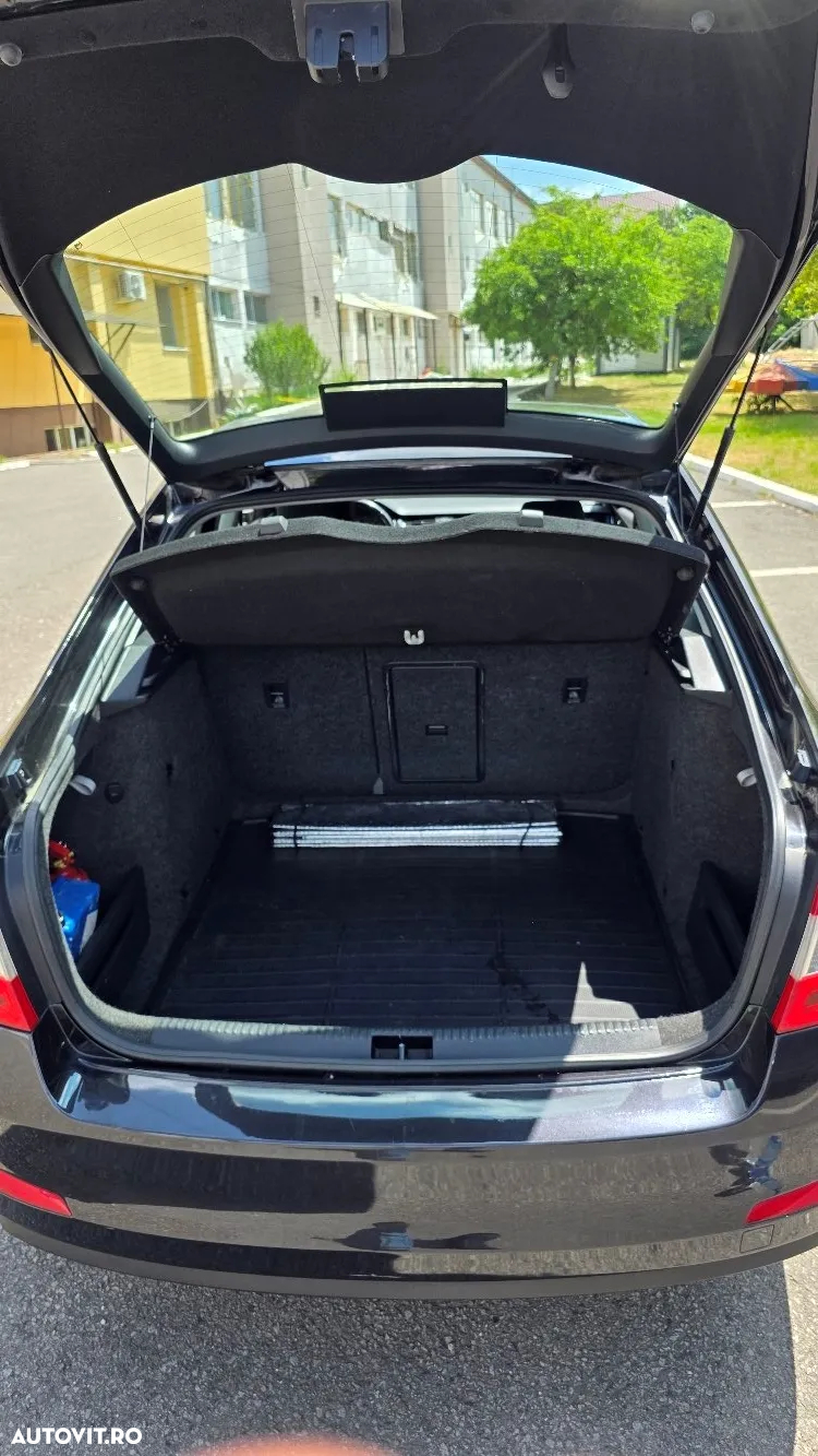 Skoda Octavia 2.0 TDI ELEGANCE - 10