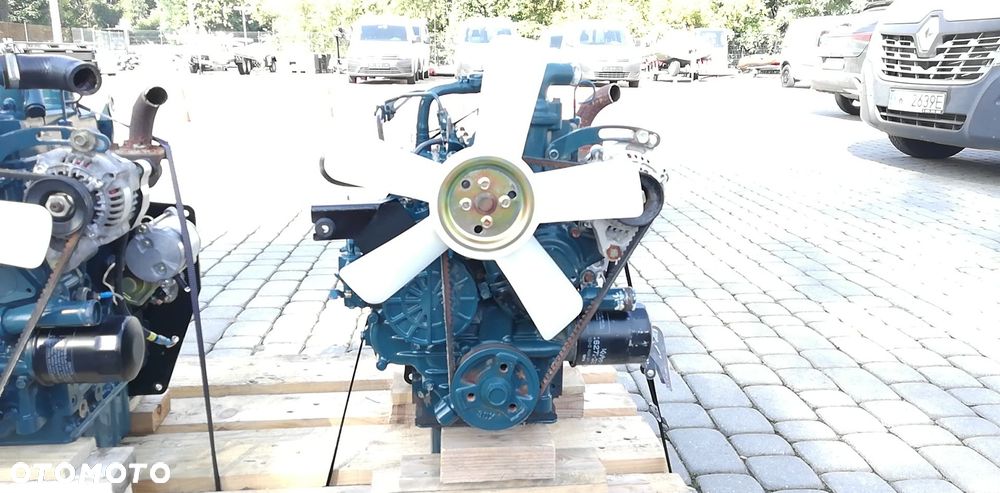 SILNIK Kubota D905-E D905 E 17,5 kW 3600rpm 0,9l 11500zł netto - 2