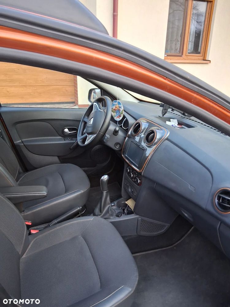 Dacia Sandero Stepway 0.9 TCe Laureate S&S - 12