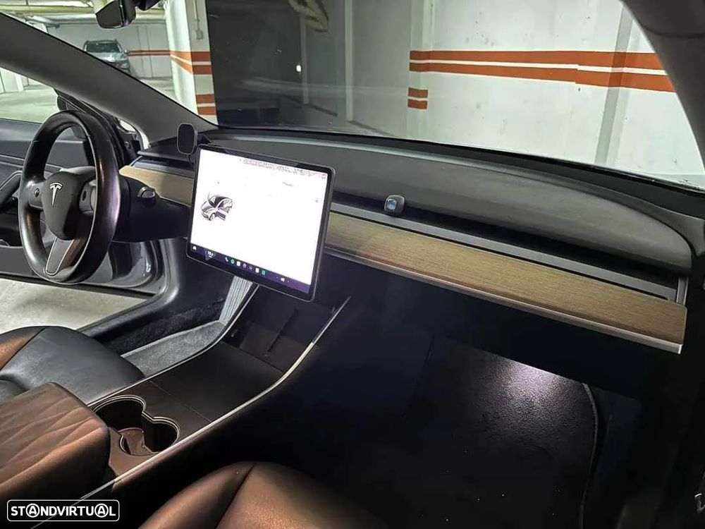 Tesla Model 3 Long-Range Dual Motor AWD - 12