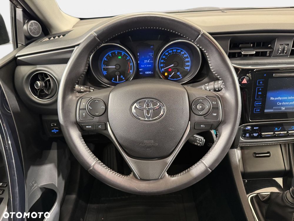 Toyota Auris - 17