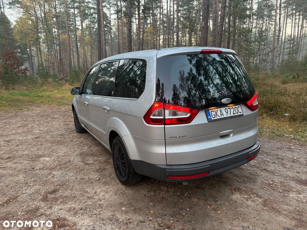 Ford Galaxy - 10