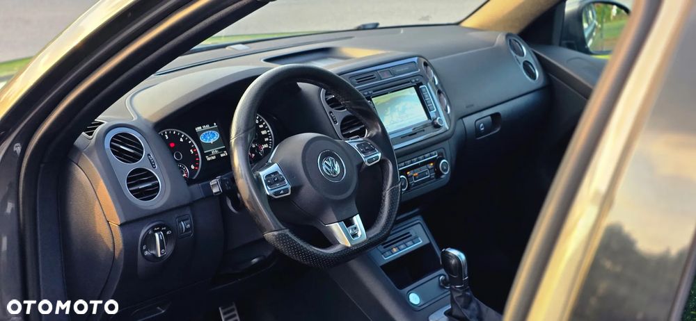 Volkswagen Tiguan 2.0 TDI 4Mot Perfectline R-Style DSG - 11