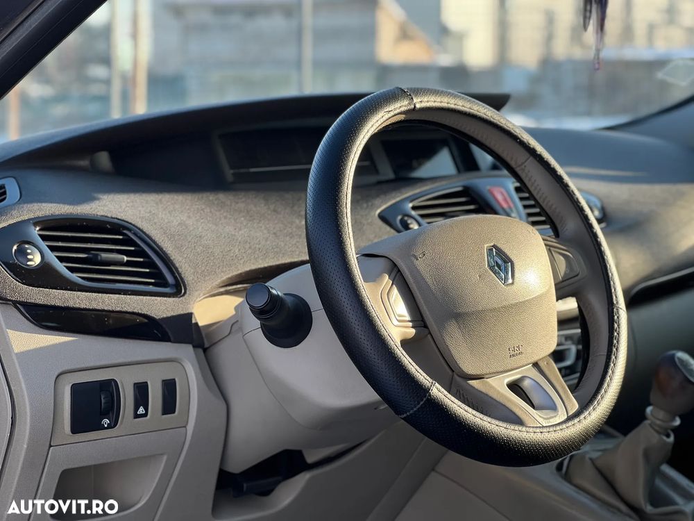 Renault Scenic 1.9dCi Privilege - 5