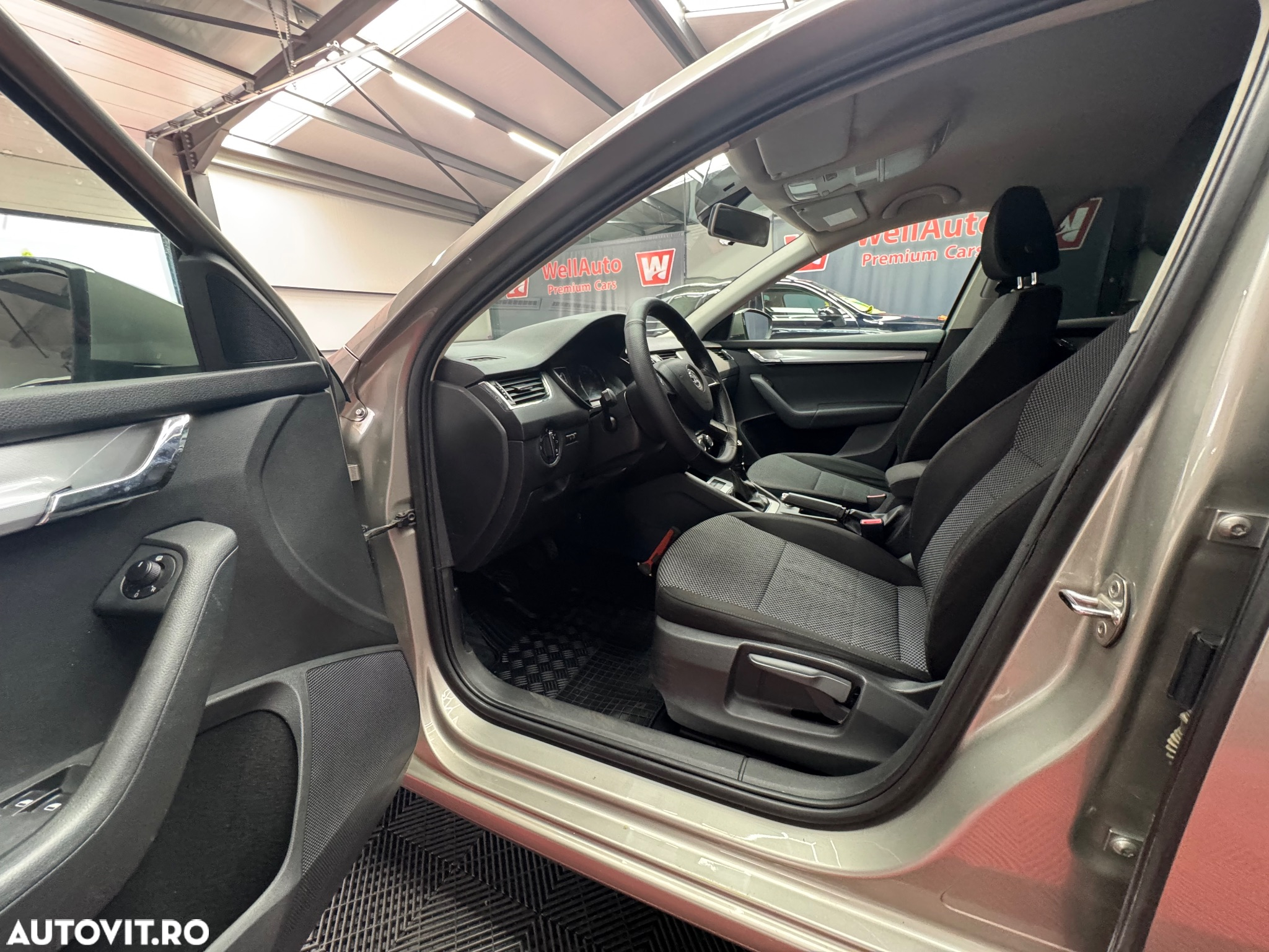 Skoda Octavia 1.6 TDI GREENLINE - 8