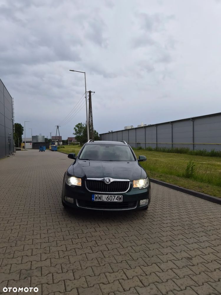 Skoda Superb 2.0 TDI DSG Elegance - 6