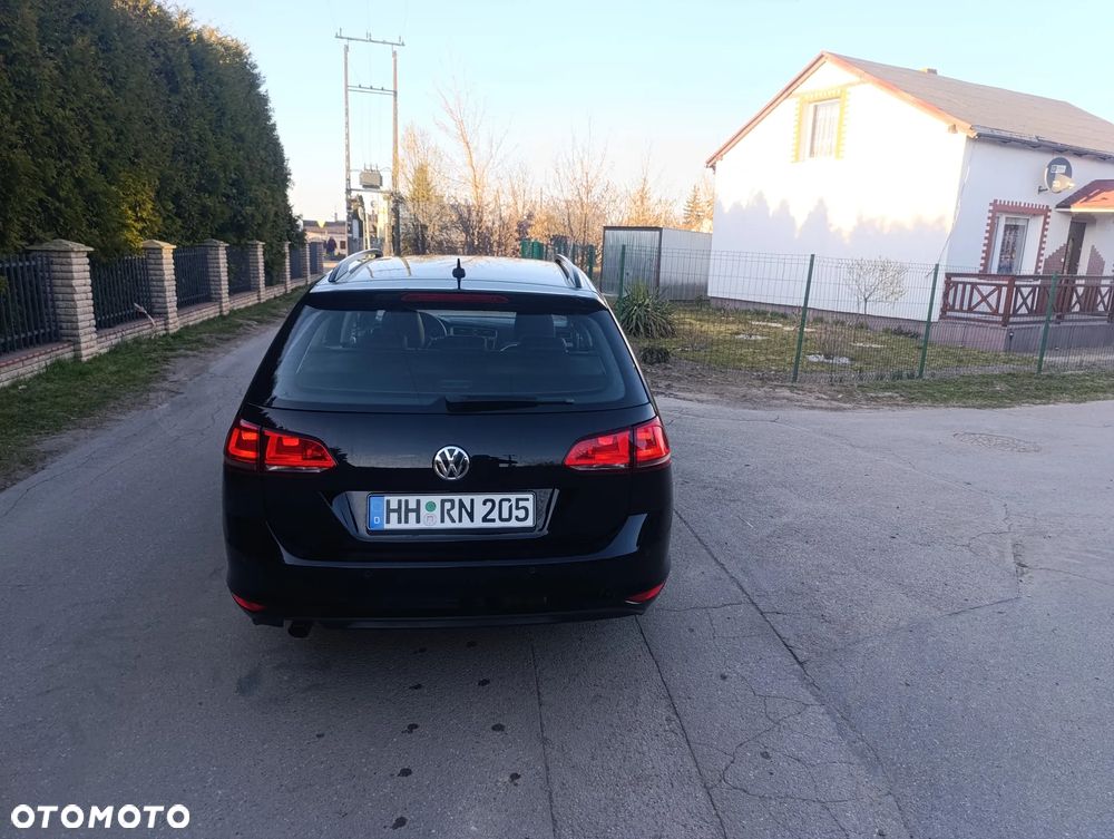 Volkswagen Golf 1.6 TDI BlueMotion Technology Comfortline - 12