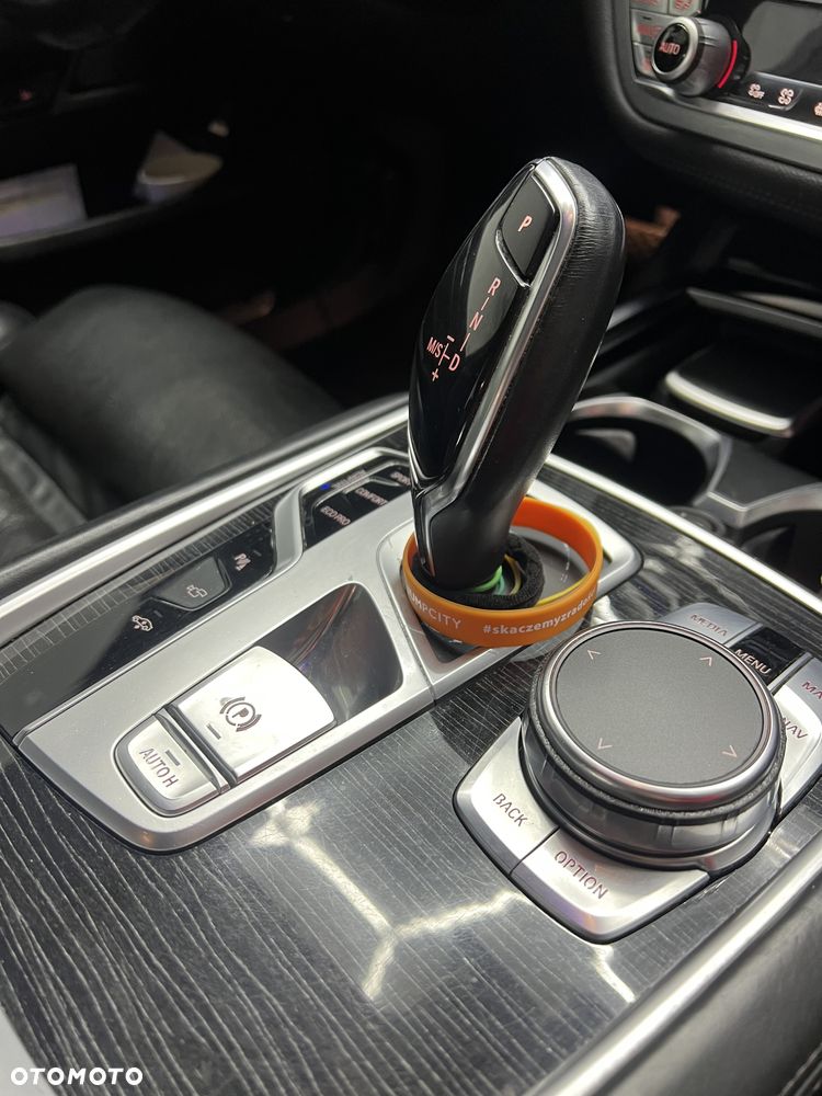 BMW Seria 7 730d xDrive - 34