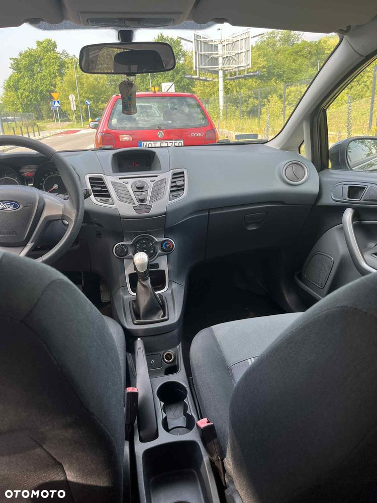 Ford Fiesta - 17
