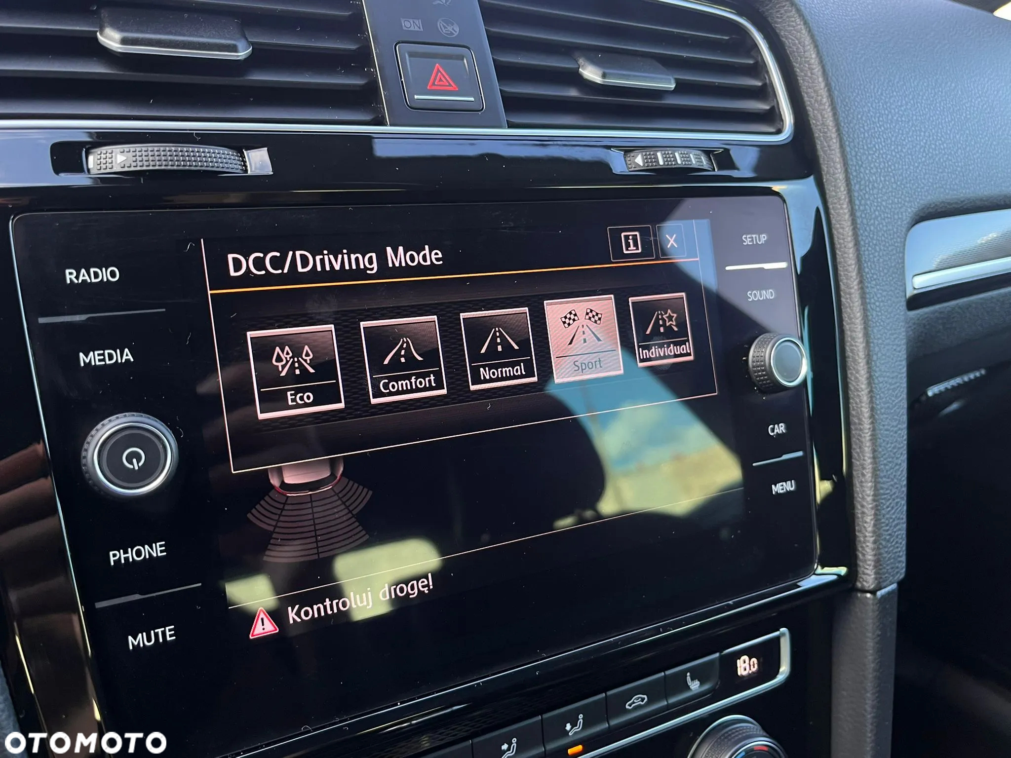 Volkswagen Golf GTI Performance BlueMotion Technology DSG - 33