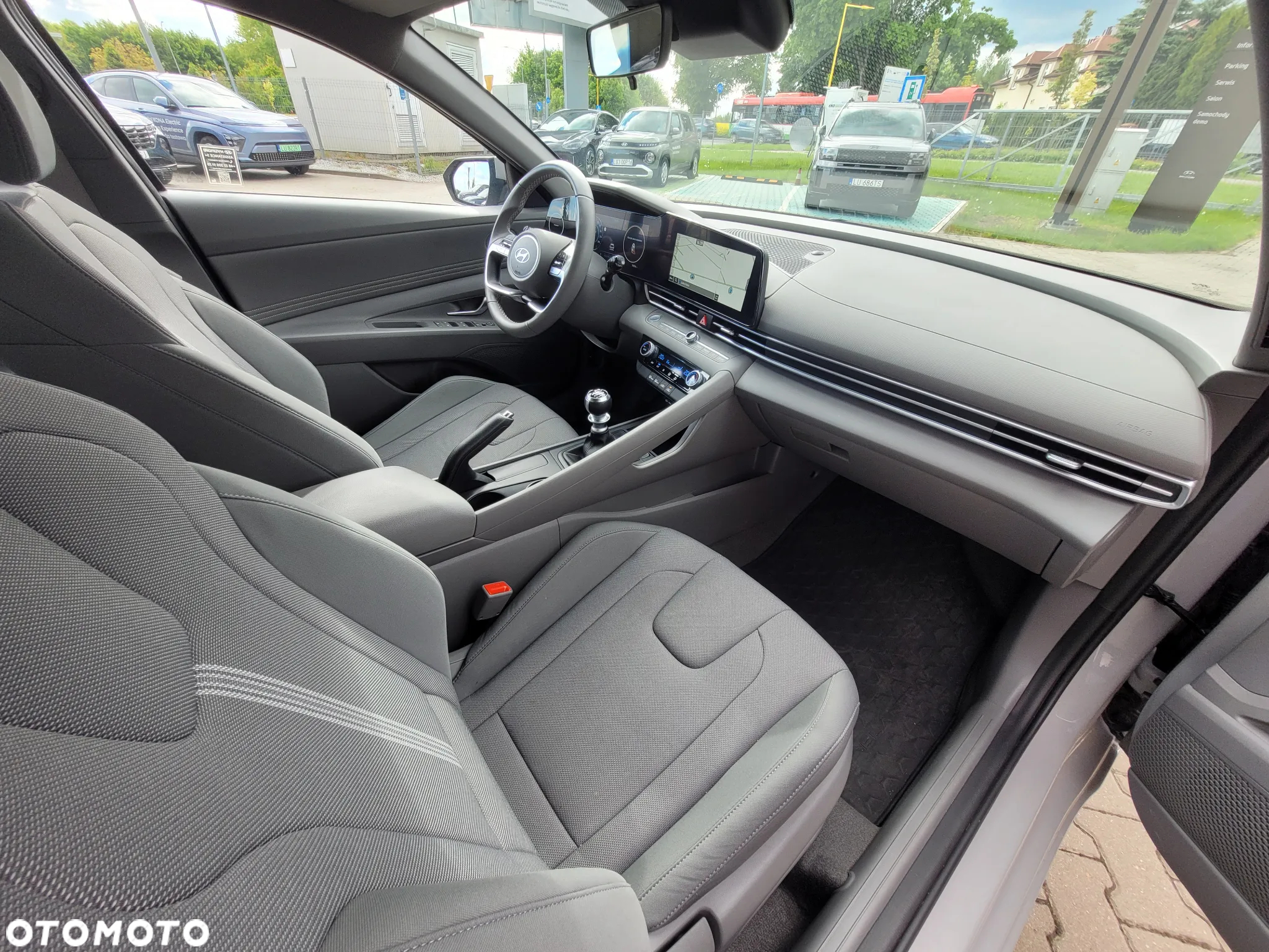 Hyundai Elantra 1.6 Modern - 16