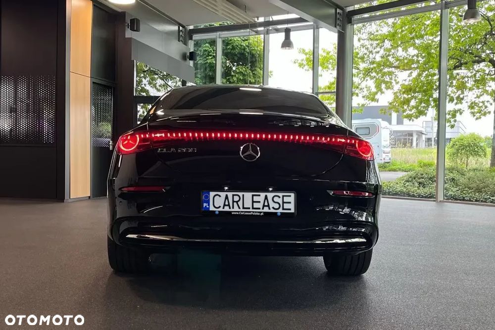 Mercedes-Benz CLA 200 mHEV 8G-DCT - 10
