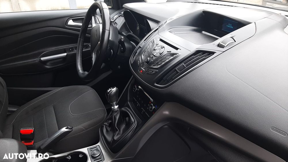 Ford Kuga 1.6 EcoBoost Start Stop 2WD Trend - 1