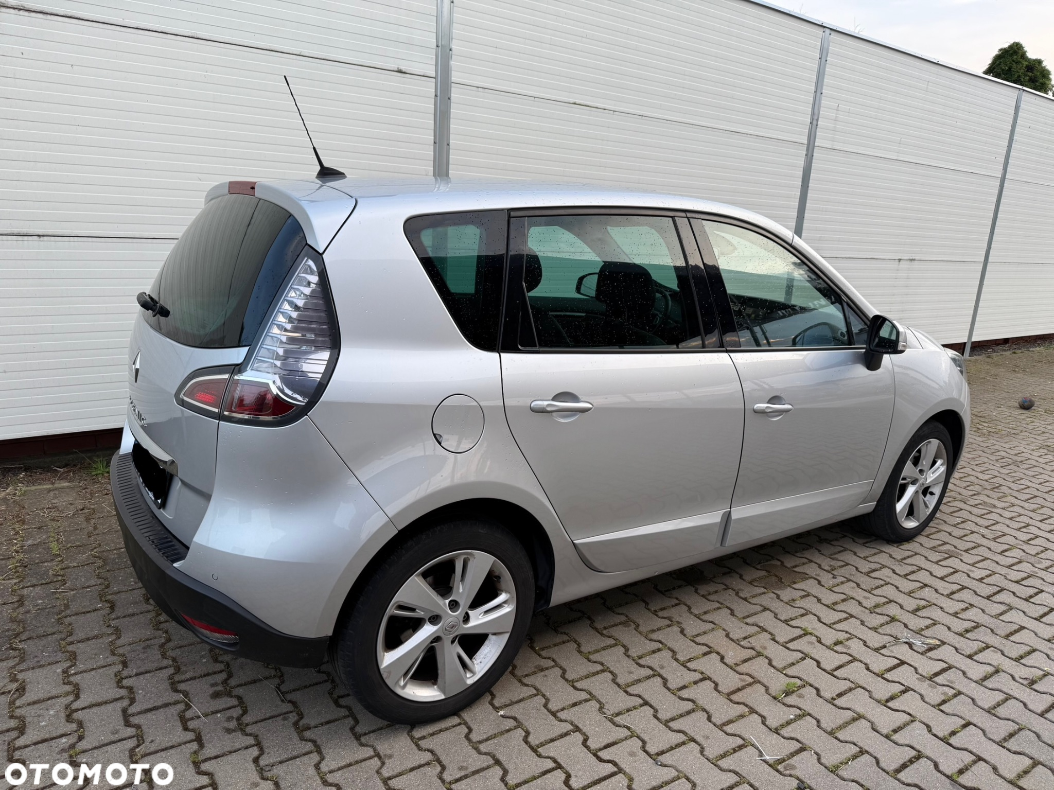Renault Scenic 1.6 16V 110 Dynamique - 4