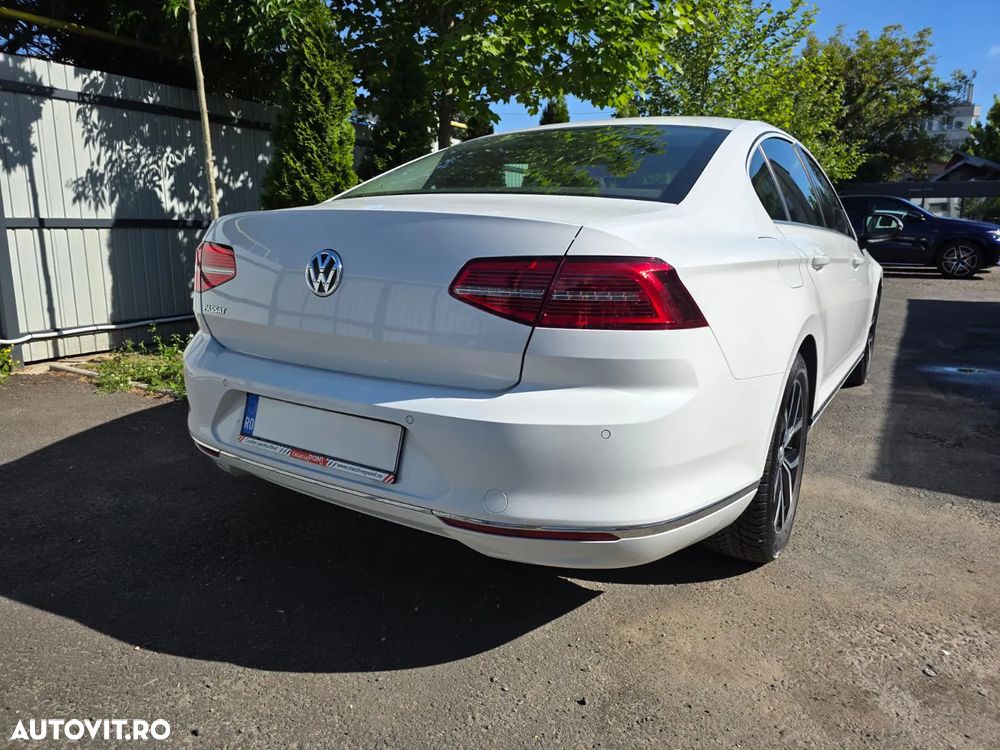 Volkswagen Passat 2.0 TDI DSG Highline - 3