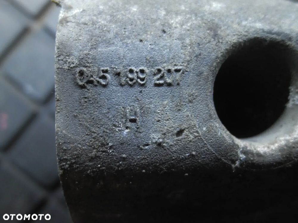 VW POLO IV 9N 1.4 TDI ŁAPA SILNIKA 045199207 - 2