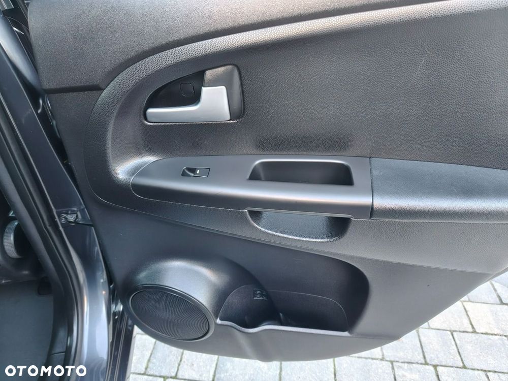 Kia Venga - 26