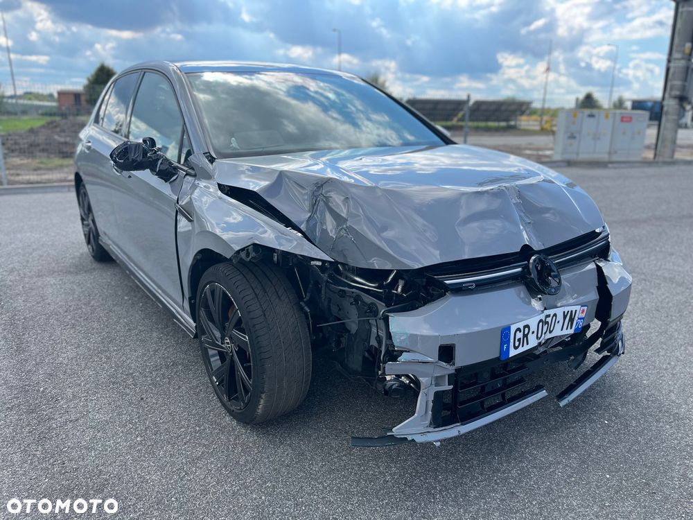 Volkswagen Golf 1.5 eTSI OPF DSG R-Line - 2