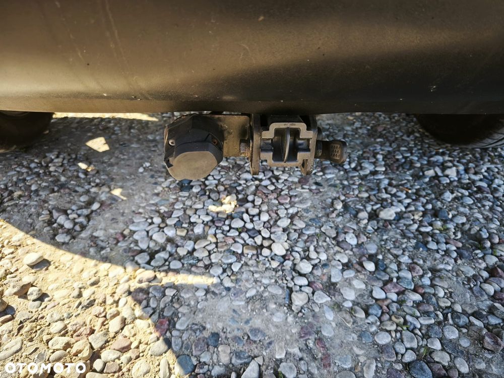 Kia Sportage 2,0 CRDI 2WD ISG Spirit - 32