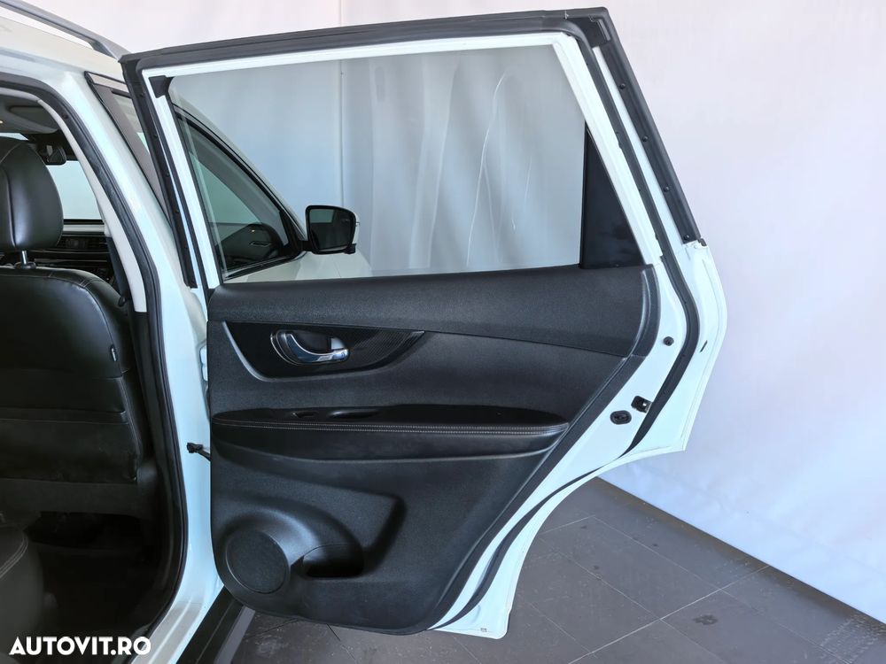 Nissan X-Trail 1.7D 150CP X-Tronic ALL MODE 4X4-I Tekna - 29