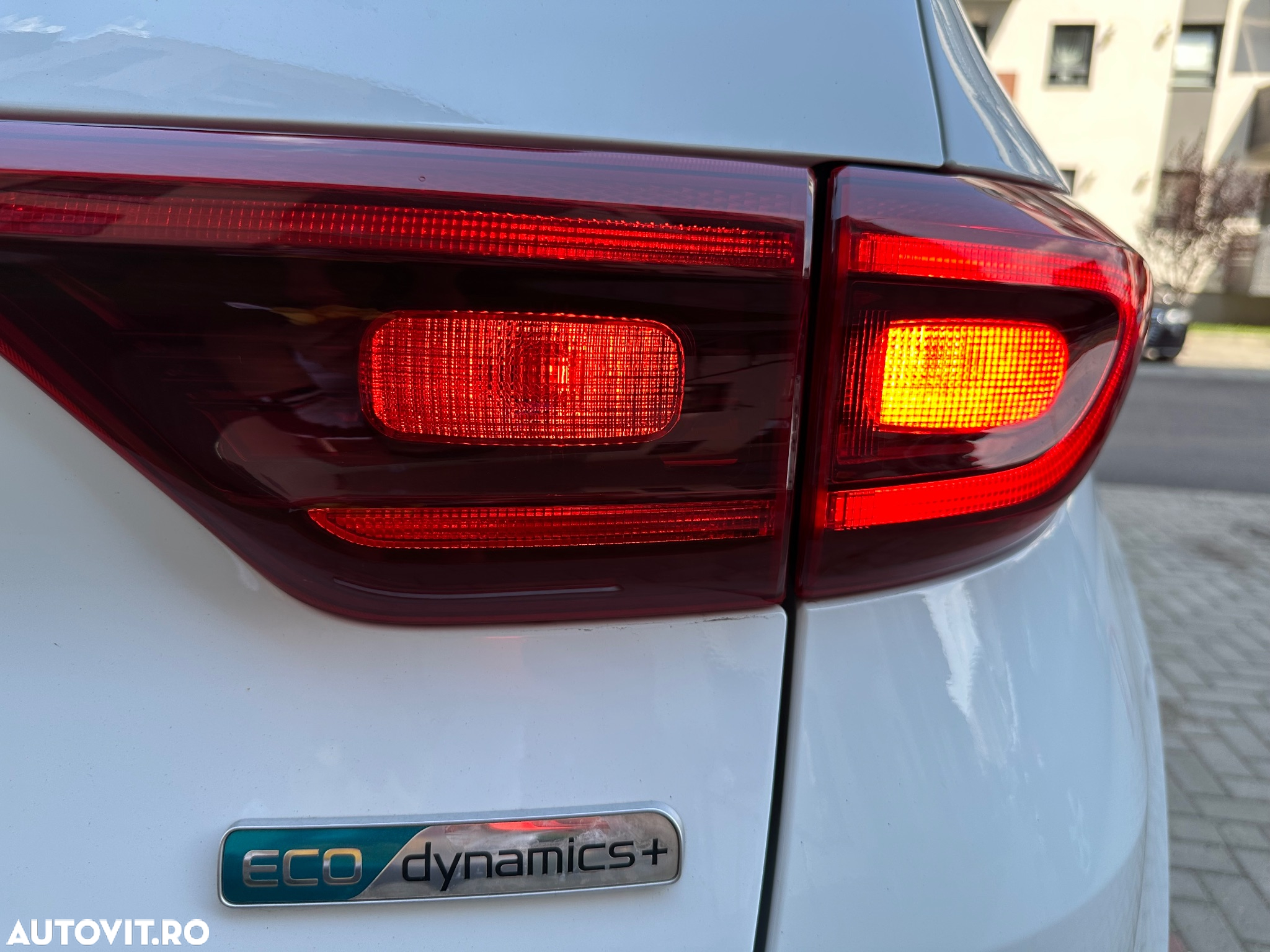 Kia Sportage 1.6 CRDI 2WD Eco-Dynamics+ (48V M-H) Black Edition - 38
