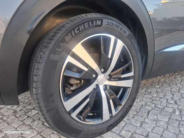 Peugeot 3008 225 e-EAT8 GT - 48
