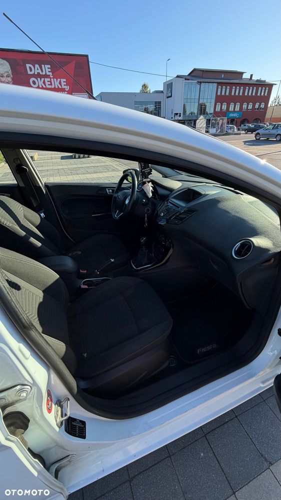 Ford Fiesta - 9