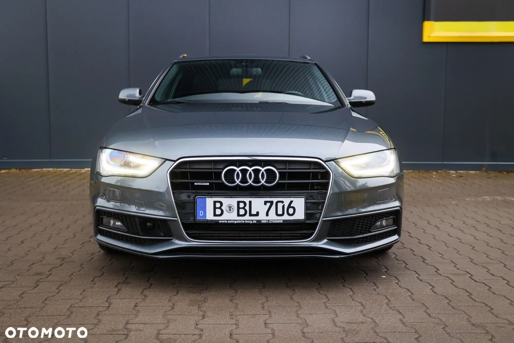 Audi A4 Avant 2.0 TDI DPF quattro S tronic S line Sportpaket - 12