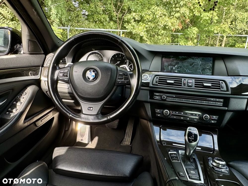 BMW Seria 5 535i - 23