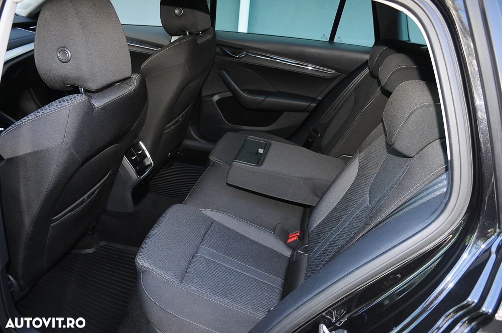 Skoda Octavia 2.0 TDI DSG Premium Edition - 8