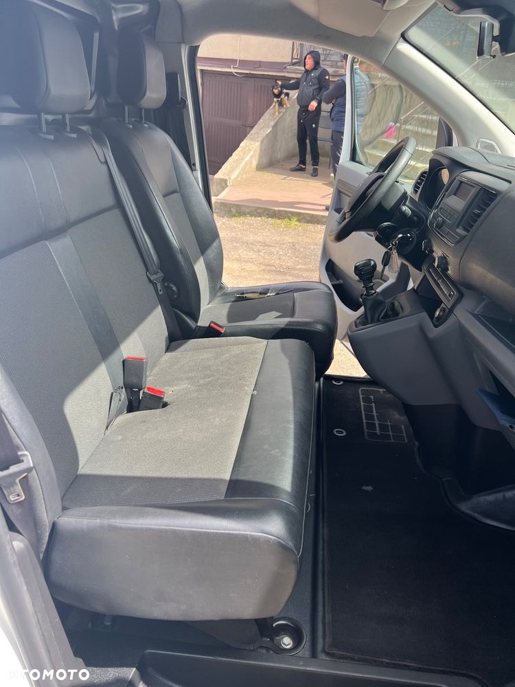Peugeot Expert - 8