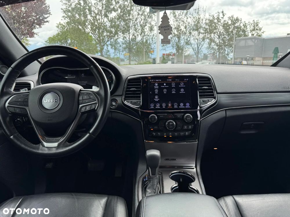 Jeep Grand Cherokee - 17