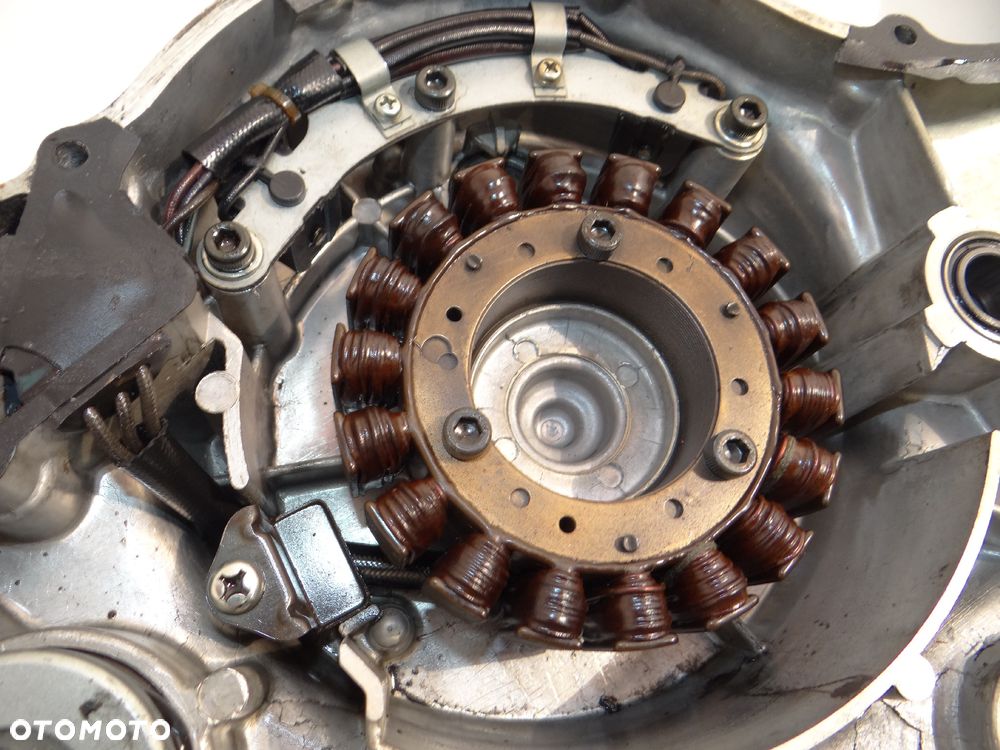 Yamaha XV 750 920 SE uzwojenie prądnicy alternatora + pokrywa dekiel silnika Y1022 - 3