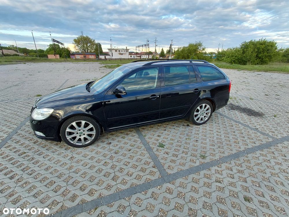 Skoda Octavia 1.6 TDI DPF Elegance - 3