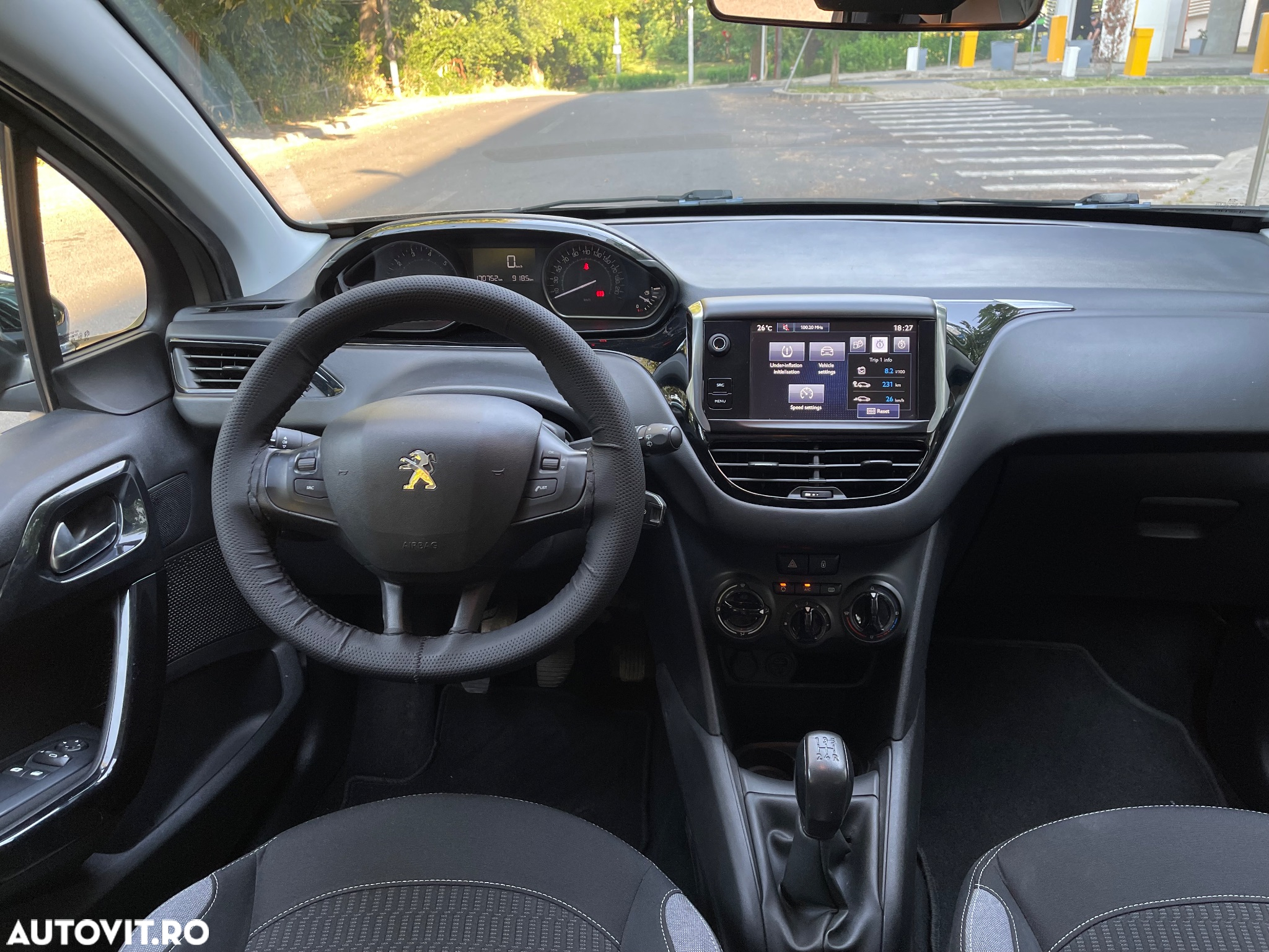 Peugeot 208 1.2 L PureTech Allure - 11