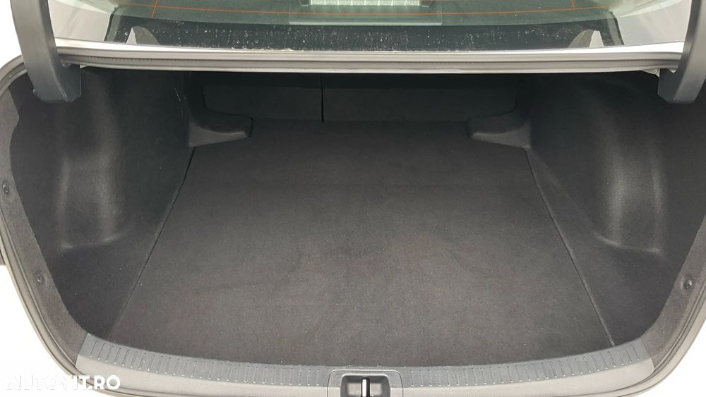 Toyota Corolla 1.5 TNGA MT Business - 10