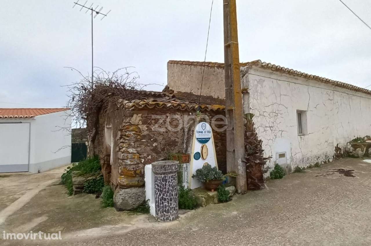 Moradia em pedra para recuperar - Grande imagem: 4/5