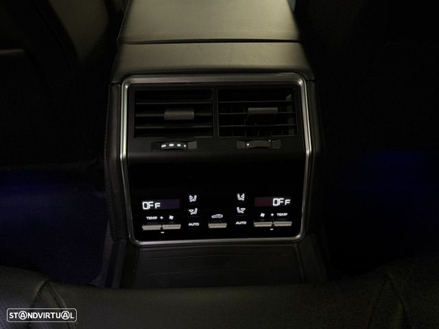 Porsche Panamera 4 E-Hybrid Platinum Edition - 25