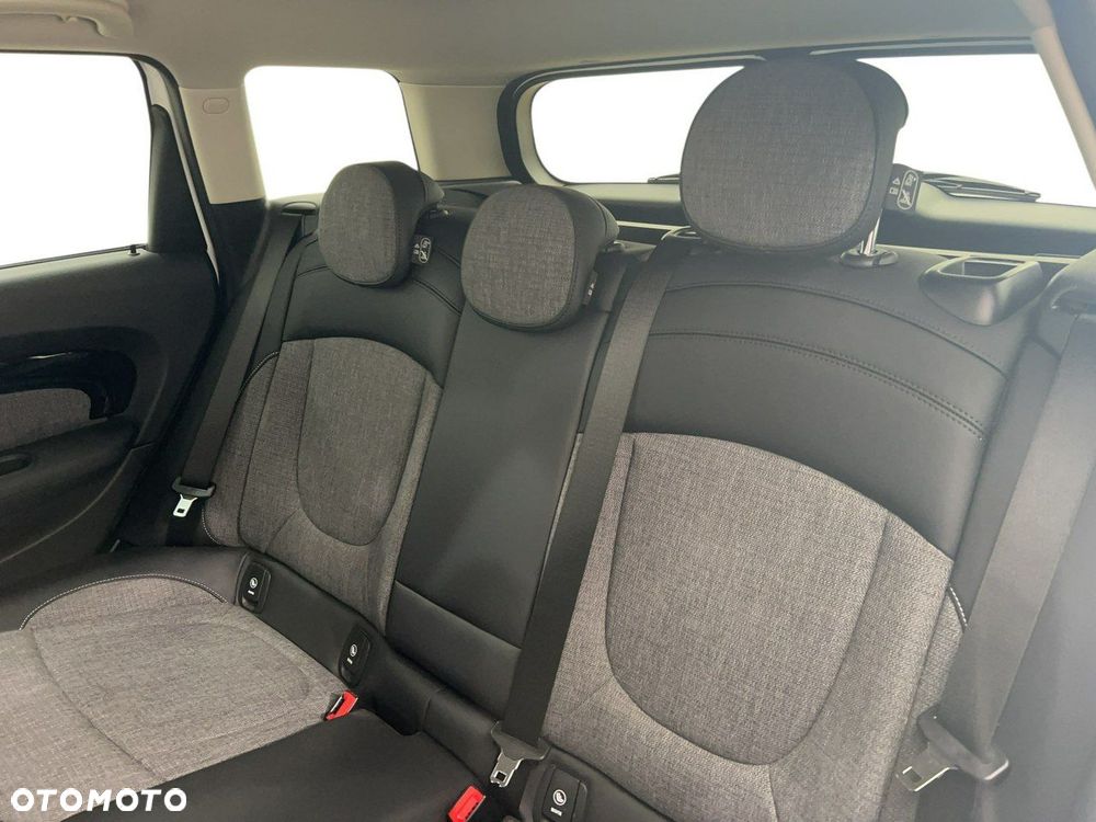 MINI Clubman - 12