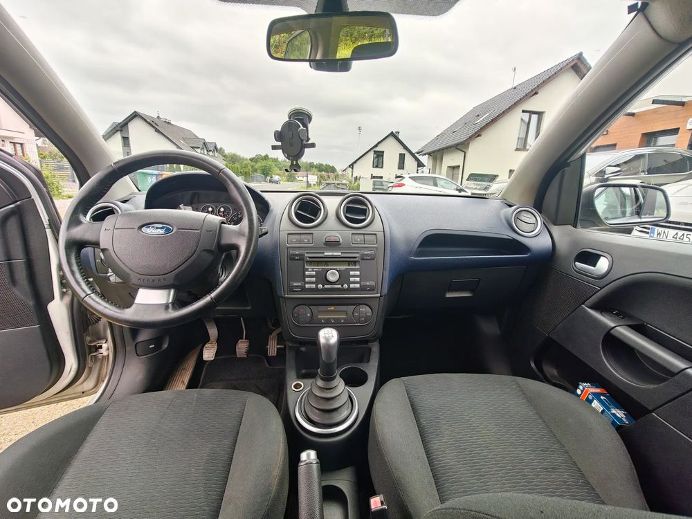 Ford Fiesta - 18